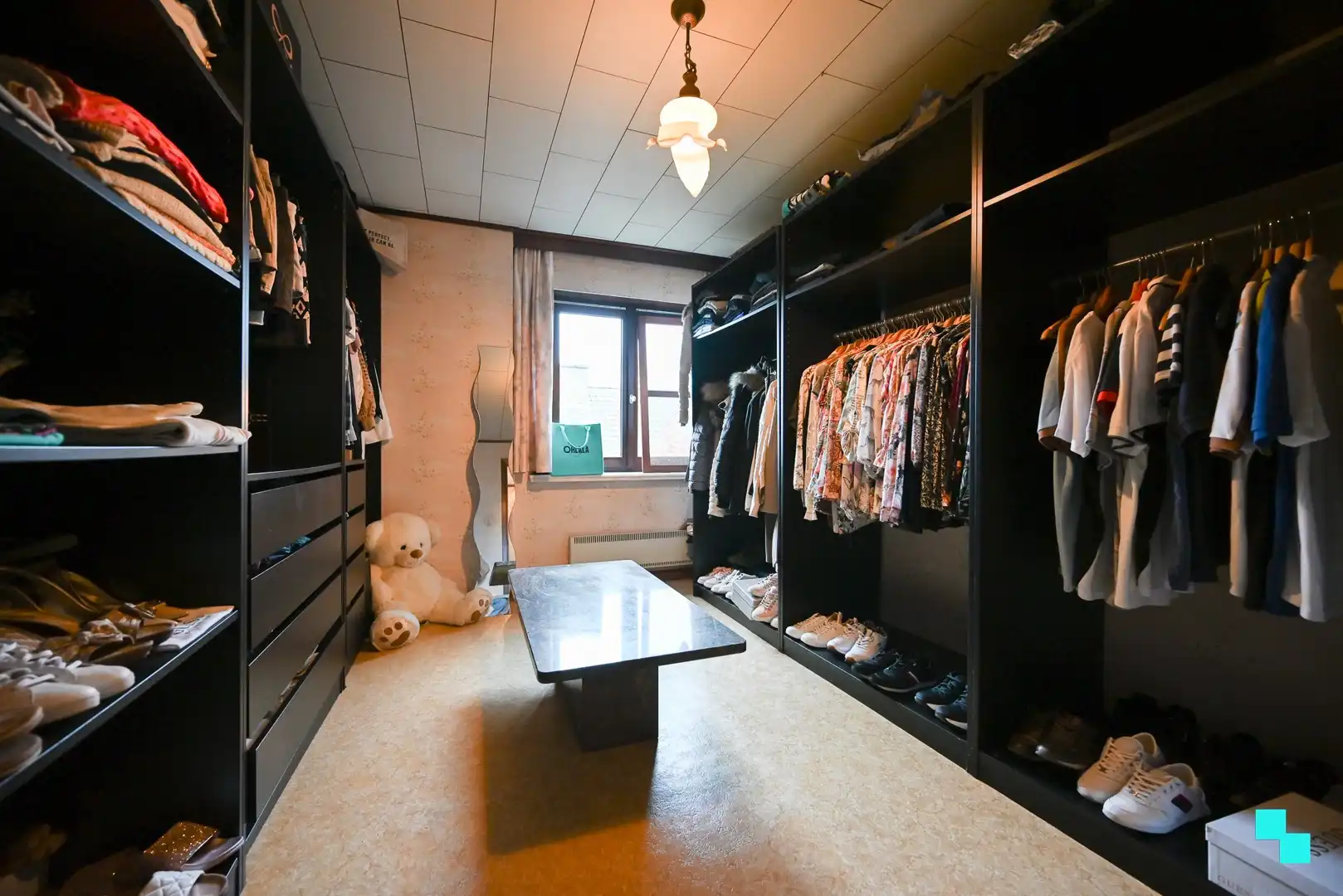 Ruime gezinswoning in doodlopende straat te Izegem foto 23