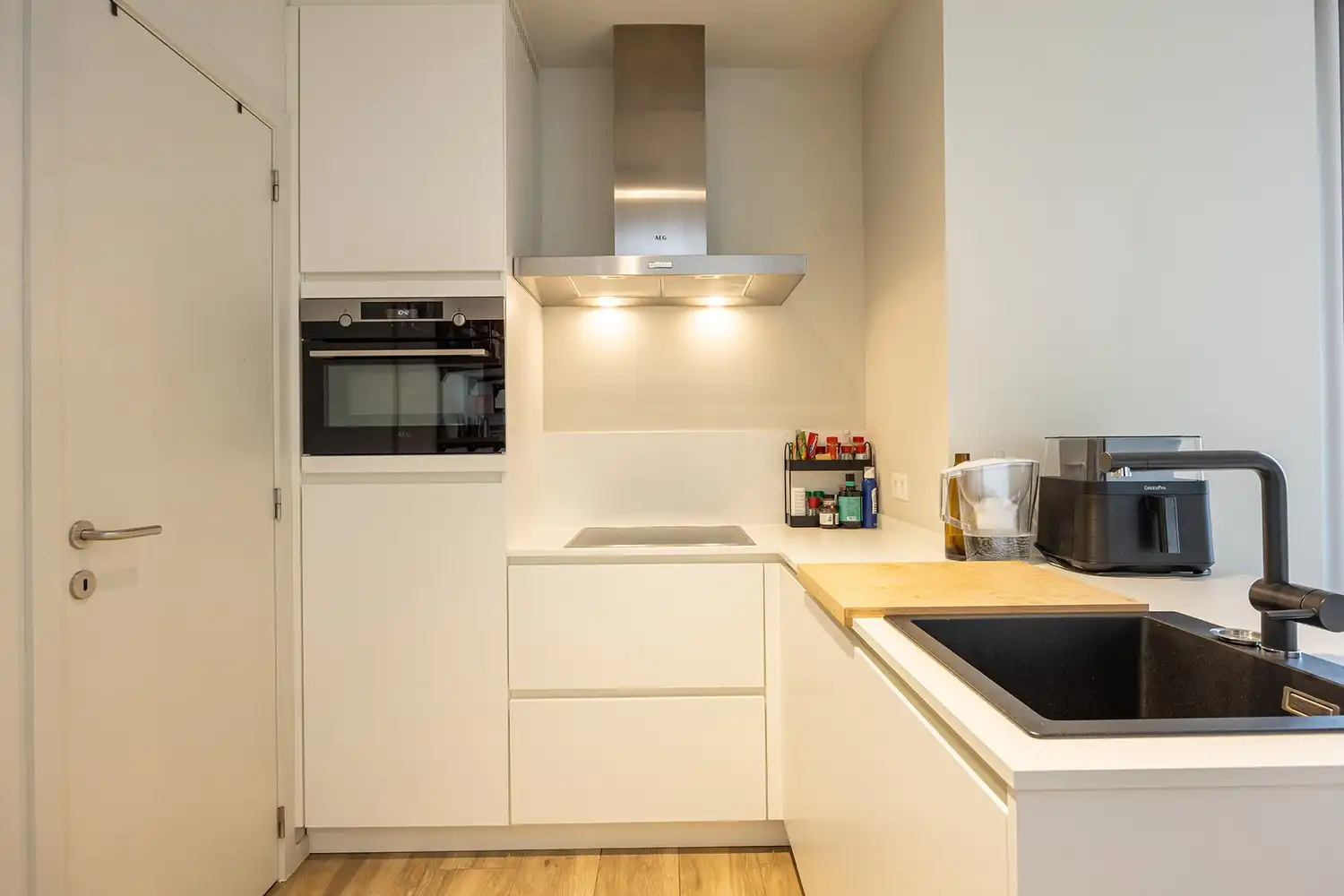 Recent 1 slpk appartement met ruim terras foto 7