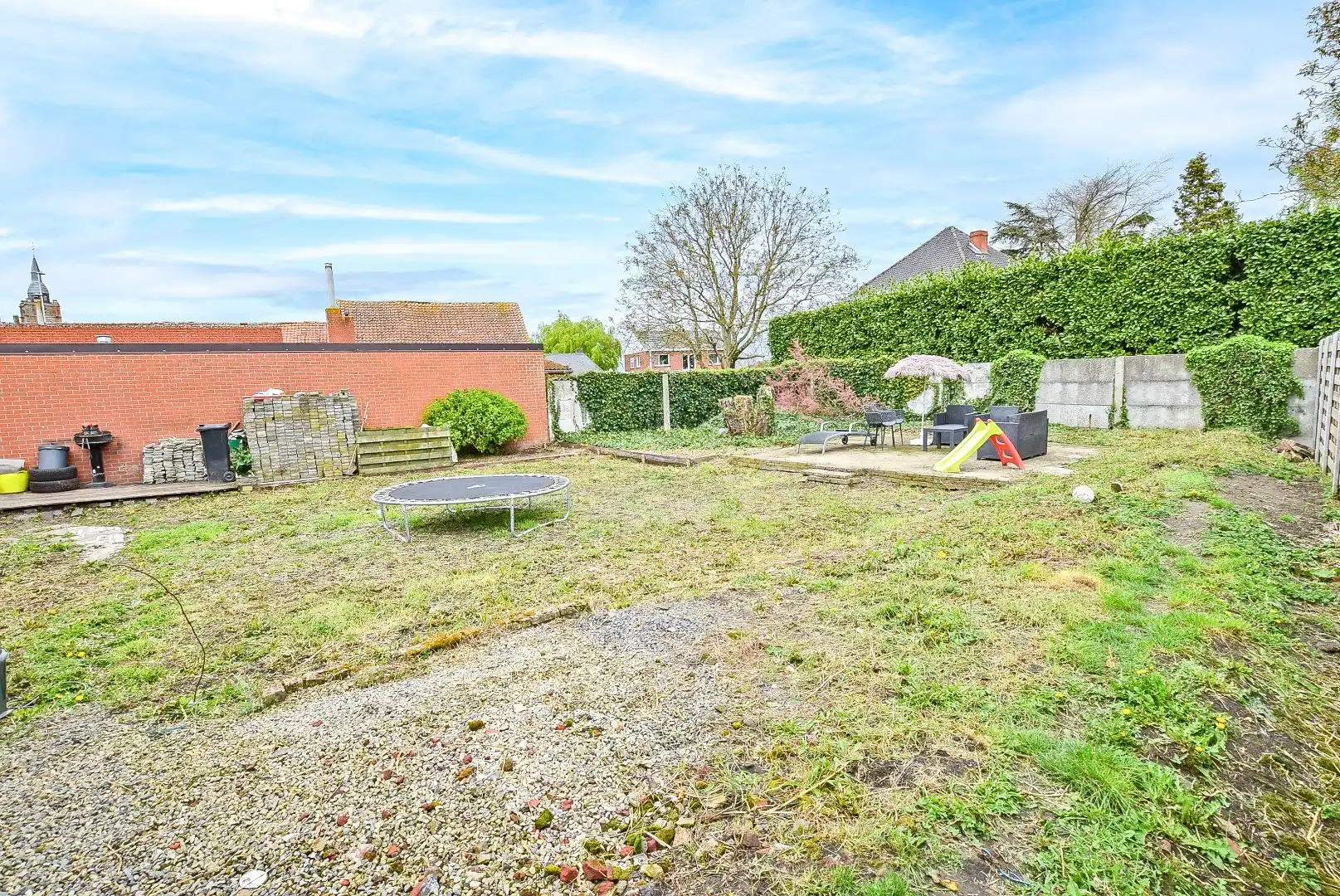 Instapklare rijwoning met 3 slaapkamers en tal van mogelijkheden. foto 14