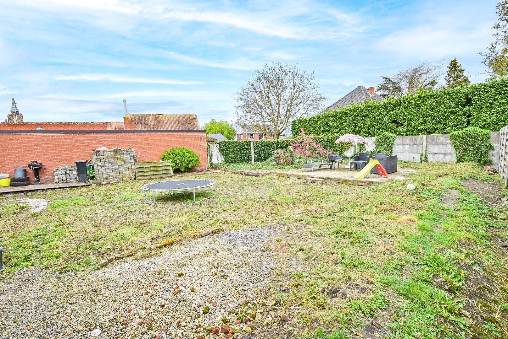 Instapklare rijwoning met 3 slaapkamers en tal van mogelijkheden. foto 14