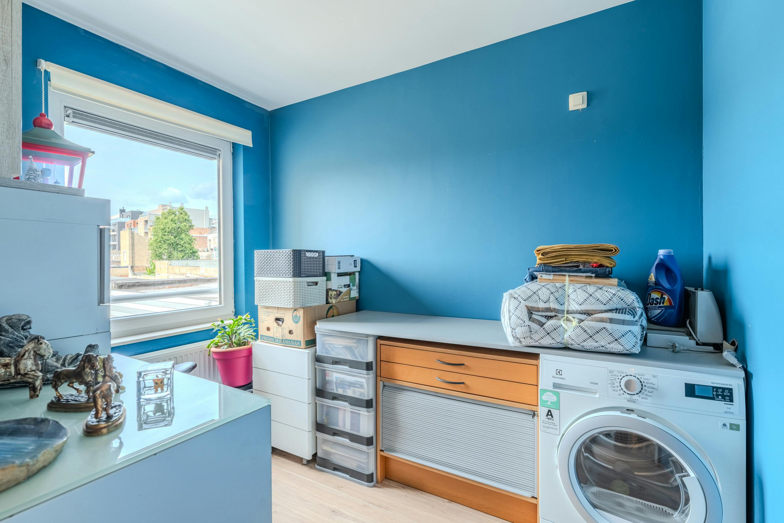 Instapklaar 2-slaapkamerappartement in recente residentie foto 12