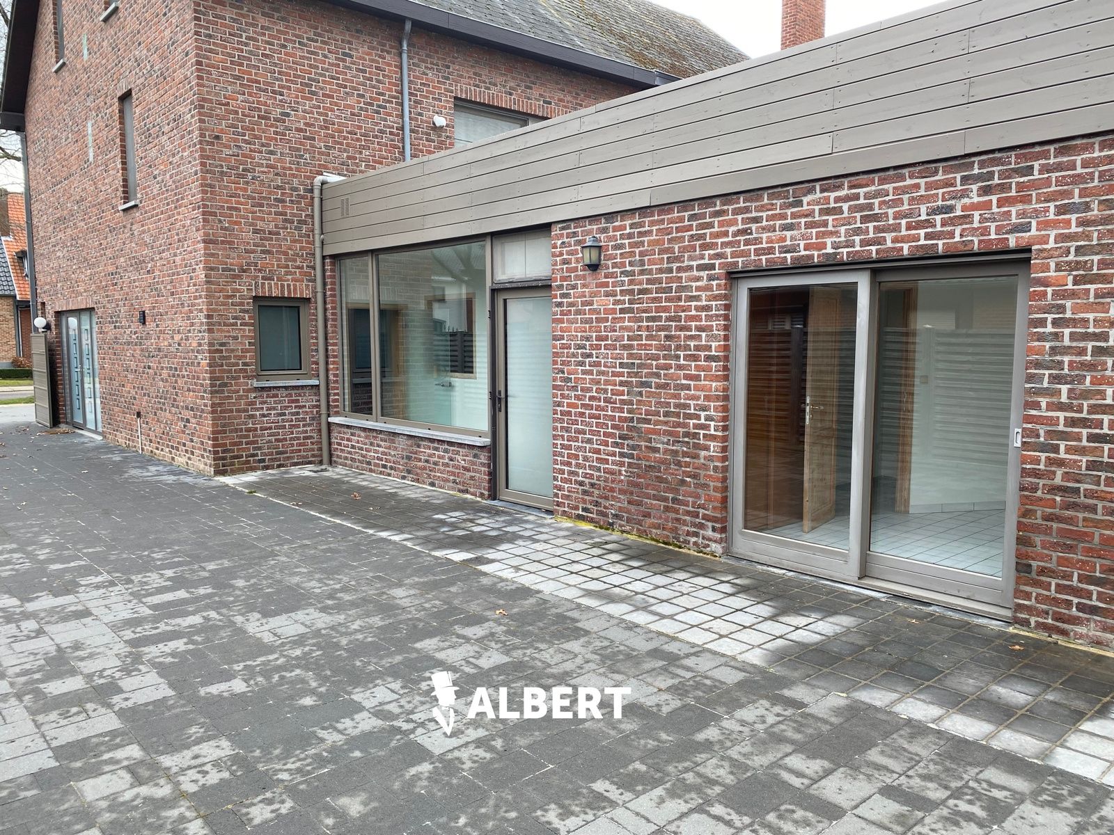 Gelijkvloers appartement met carport op perceel van 775m²! foto 5