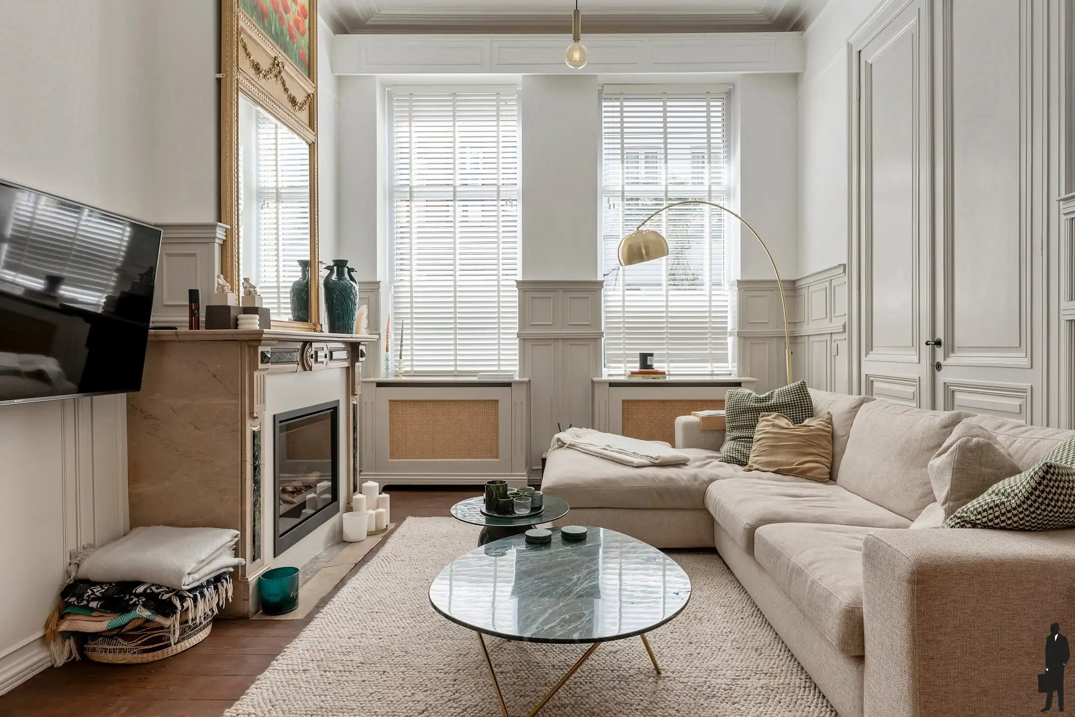 Karaktervolle, volledig gerenoveerde woning met 4 slaapkamers en stadstuin in het hart van Berchem foto 8