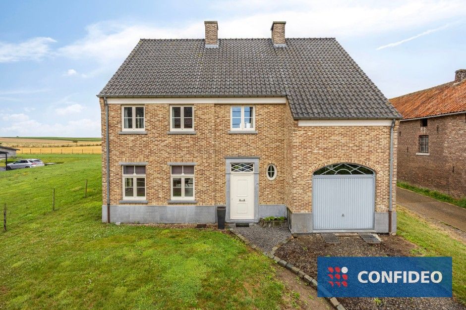 Hoofdfoto van de publicatie: Ruime woning op perceel met uitzicht