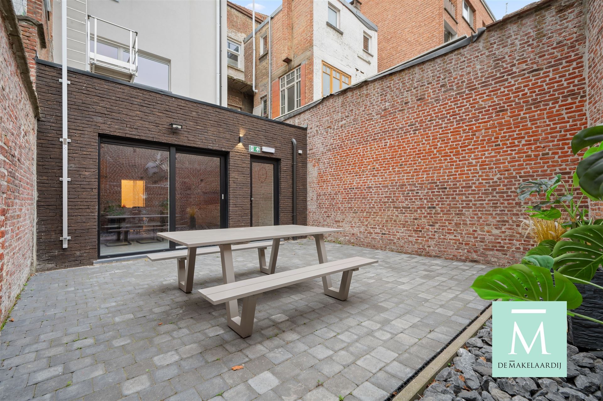 STUDENTS ONLY! Gemeubelde studentenkamer in hartje Mechelen - EERSTE BEWONING NA RENOVATIE  foto 13