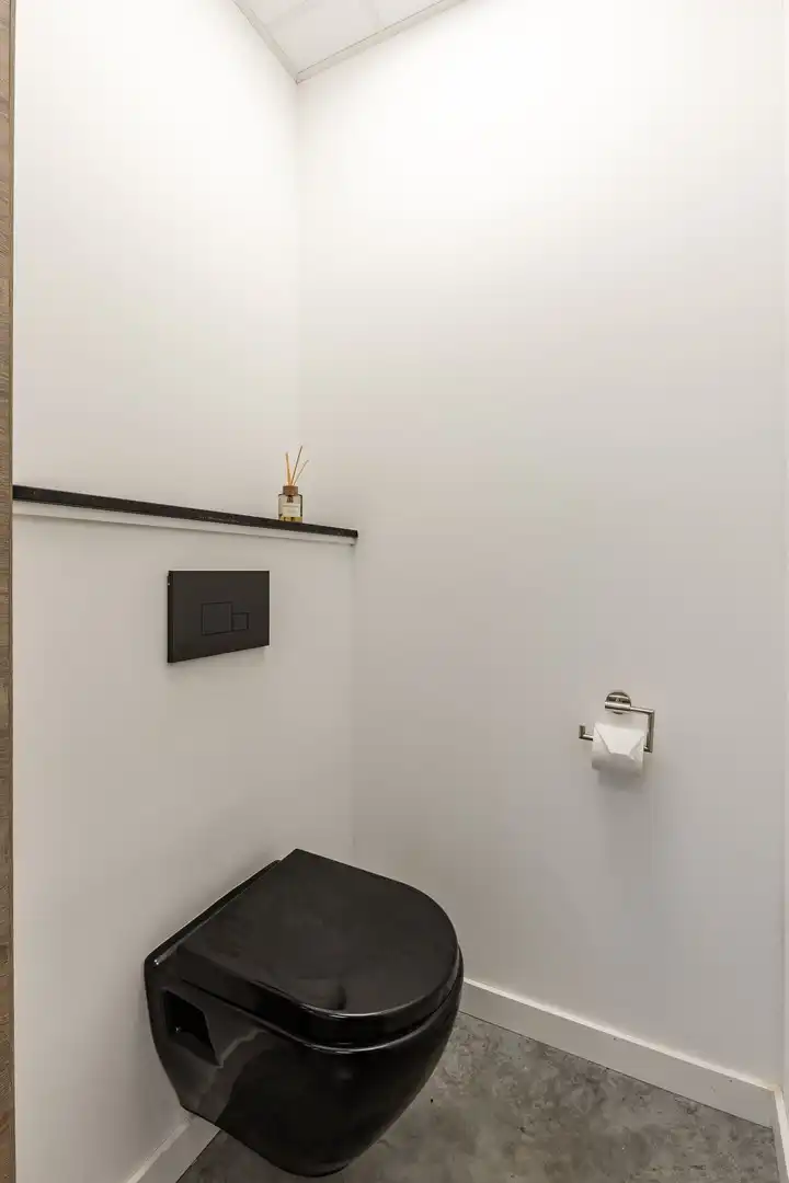 MODERNE KMO-UNIT VAN 512 m² MET KANTOOR – TOPLIGGING TE WILRIJK foto 17