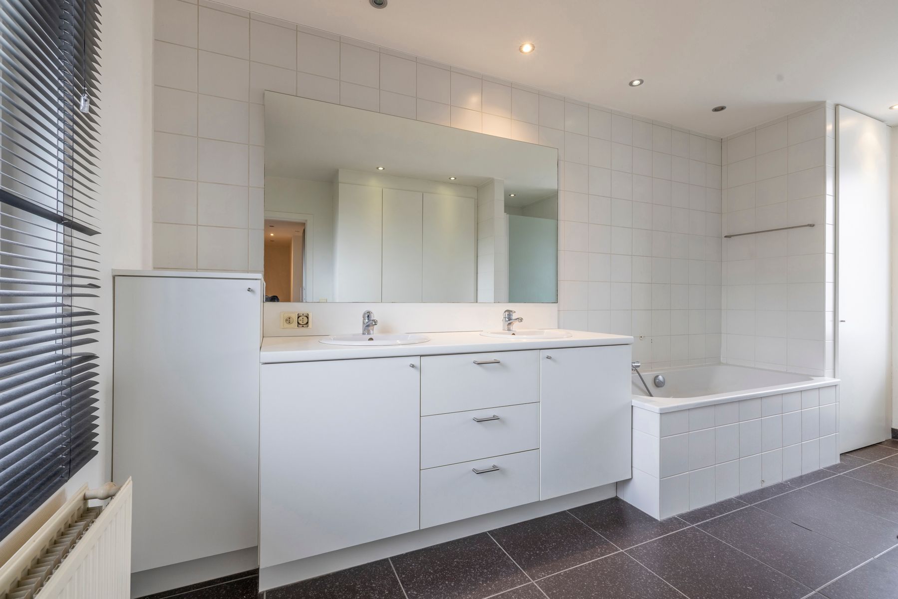 Woning met 3 slaapkamers, tuin en polyvalente ruimte te koop foto 17