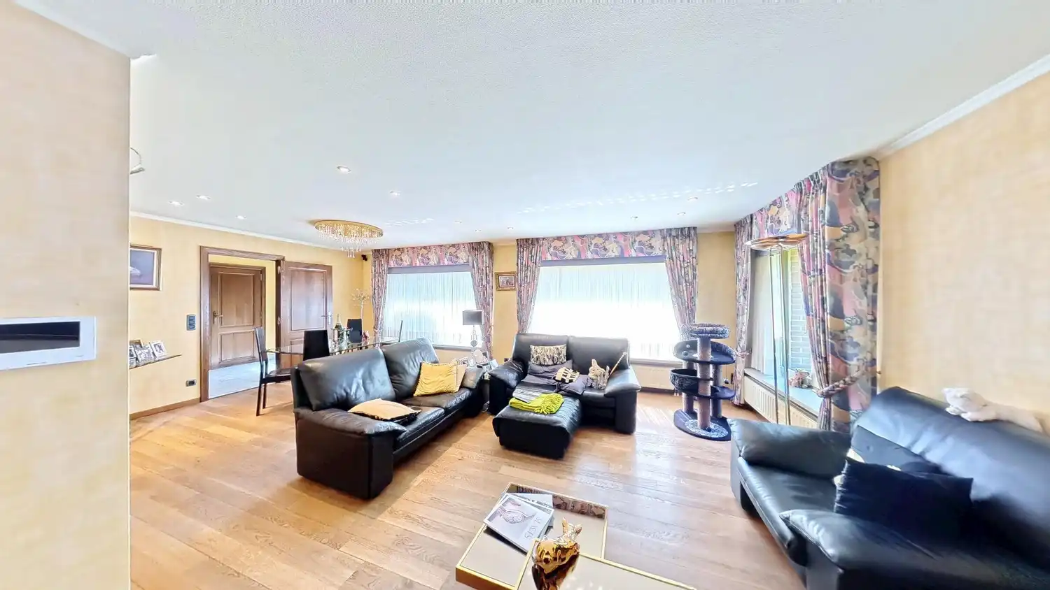 **Exclusieve villa met 5 slaapkamers te koop op een prachtlocatie in Asper!** foto 4