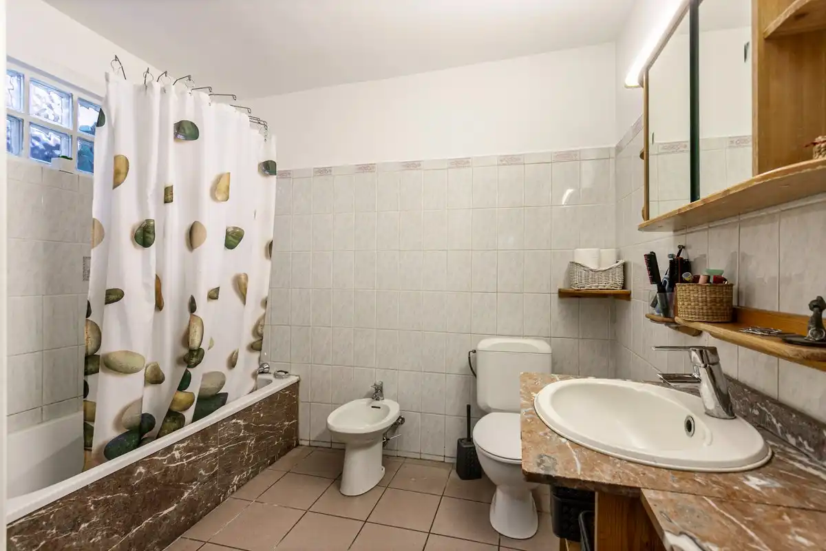 Charmante en rustig gelegen 3-gevel woning met tuin foto 9