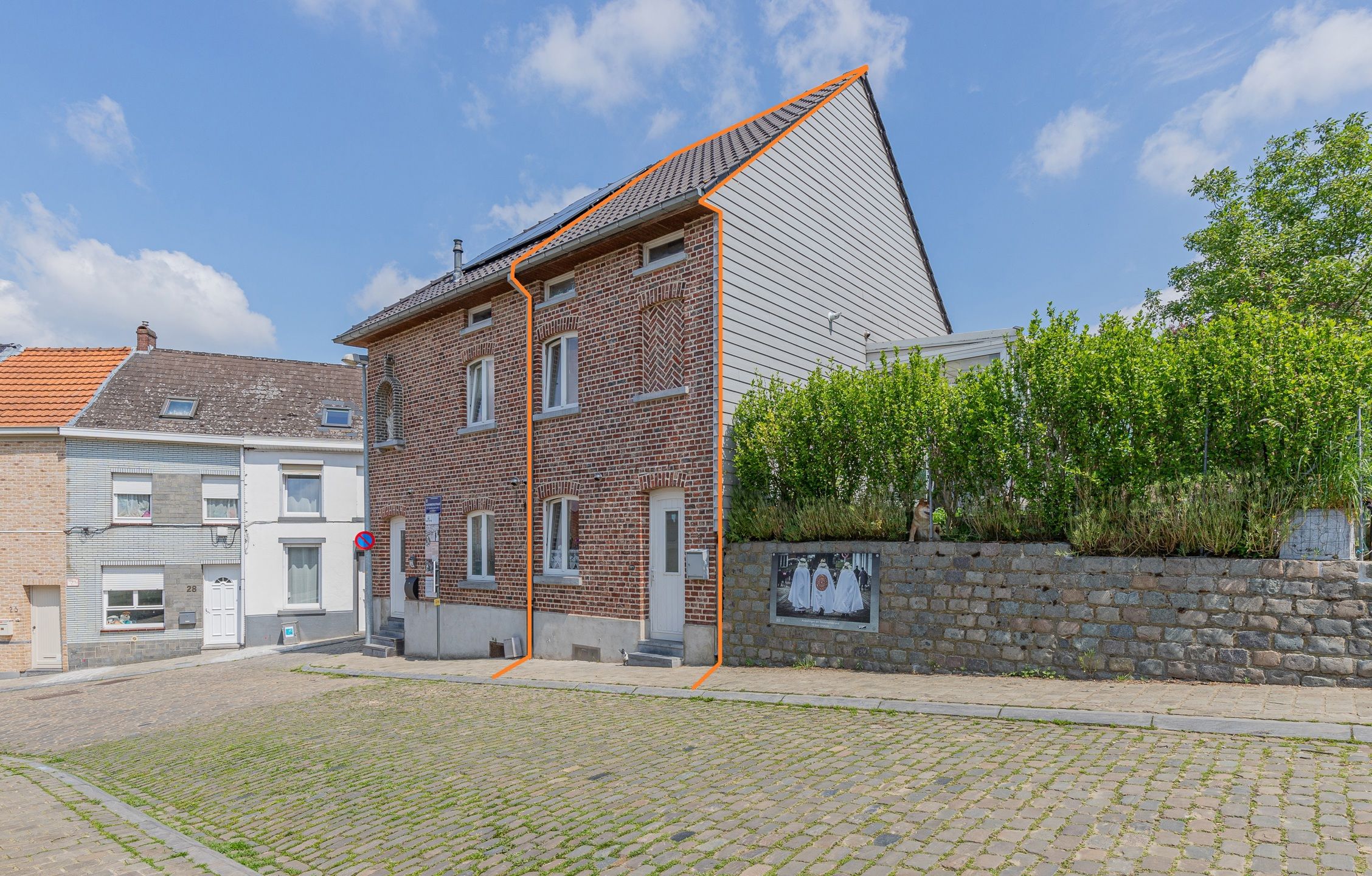 GERAARDSBERGEN - Gerenoveerde starterswoning met 3 slpks foto 2