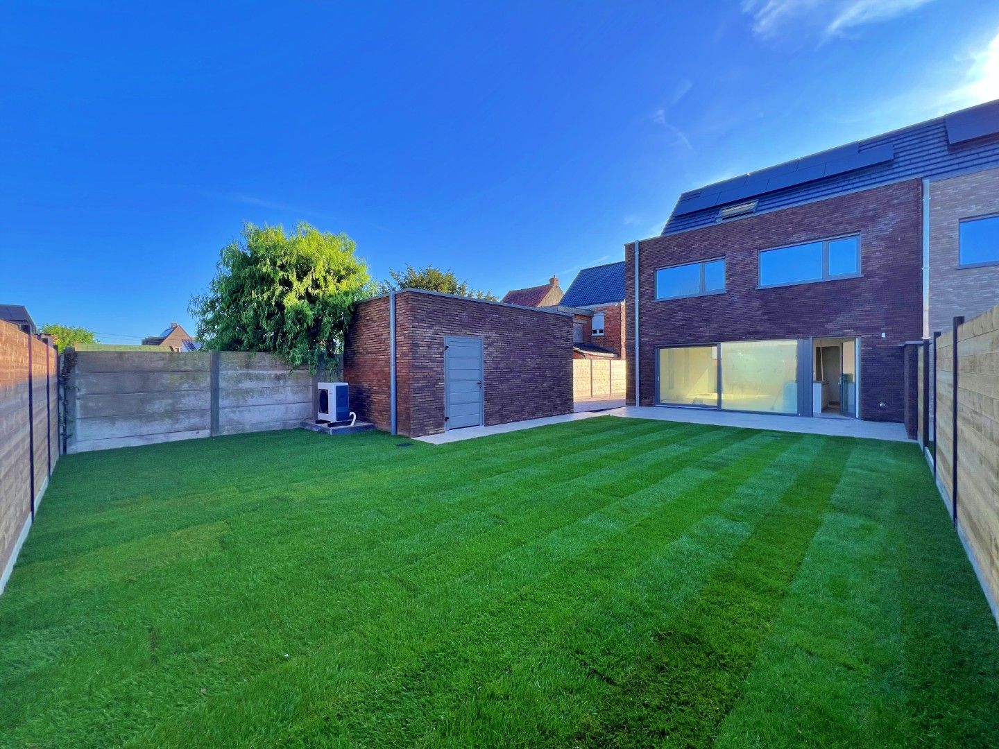 Nieuwbouw • Halfopen • Ruime woning • 4 slaapkamers • Tuin • Energiezuinig foto 16