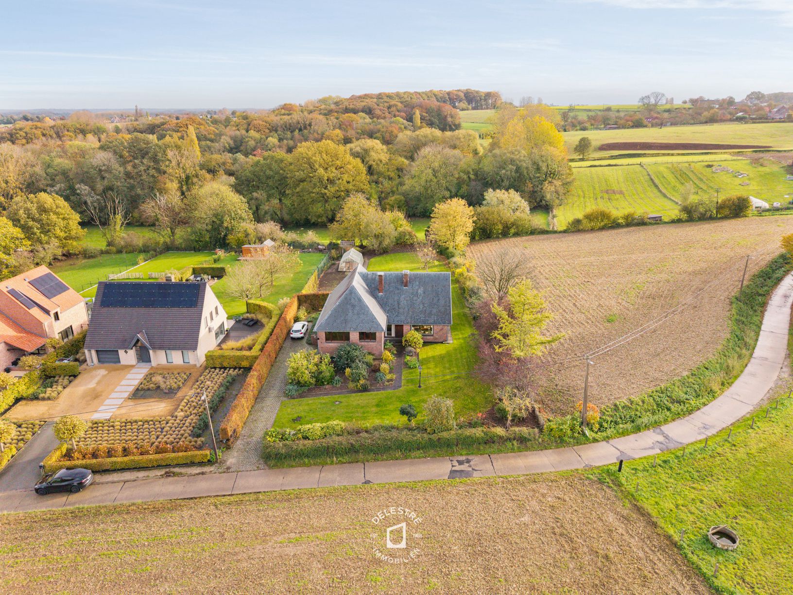 PRESTIGIEUZE VILLA OP TOPLOCATIE NEIGEMBOS OMGEVEN DOOR GROEN foto 4