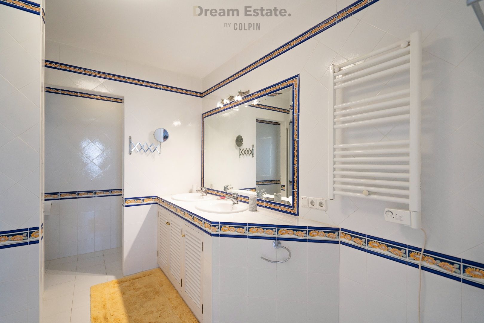 Fantastische villa met unieke verzichten en grote tuin foto 10