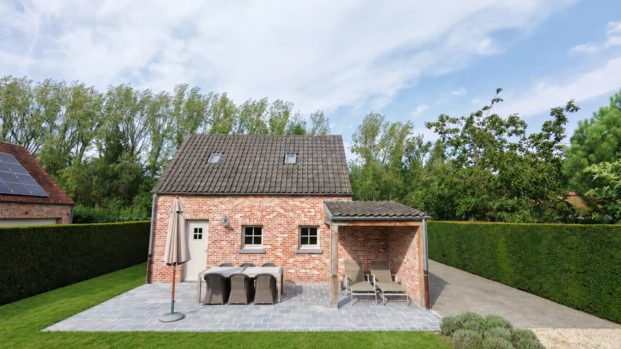 KARAKTERVOLLE PASTORIJWONING MET BIJGEBOUW foto 24