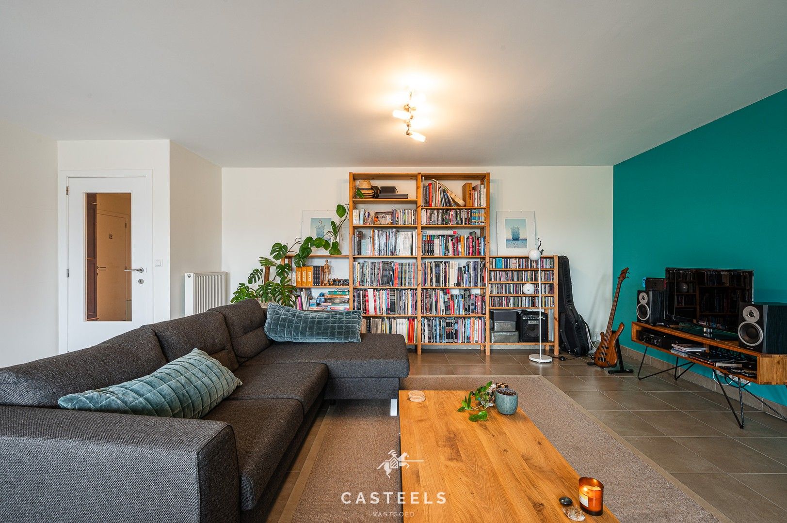 Lichtrijk en instapklaar appartement met garage te koop foto 6