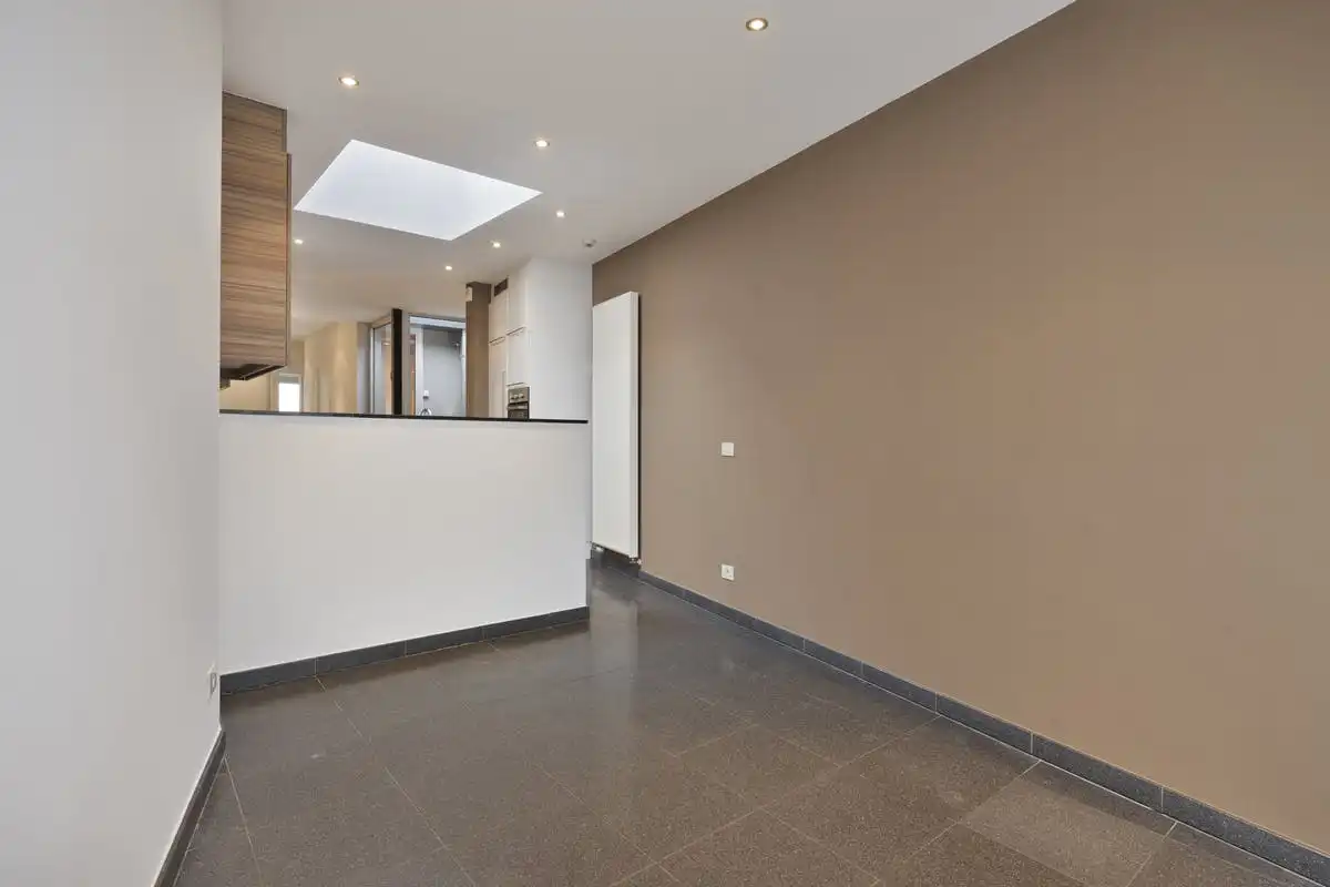 Duplex-Appartement met 2 kamers en terras in hartje Asse foto 7