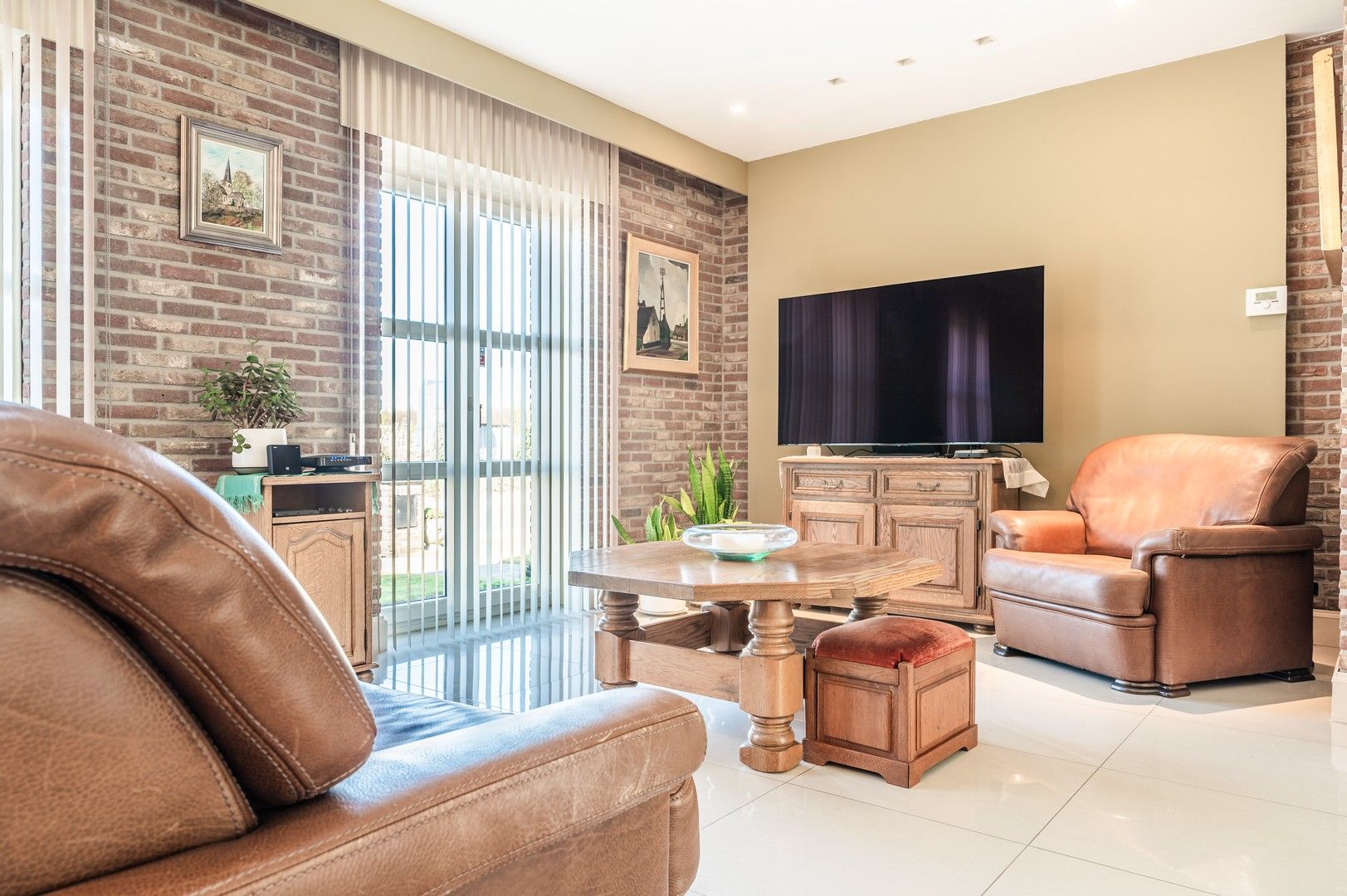 Lichtrijke woning met open leefruimte en garage! foto 5