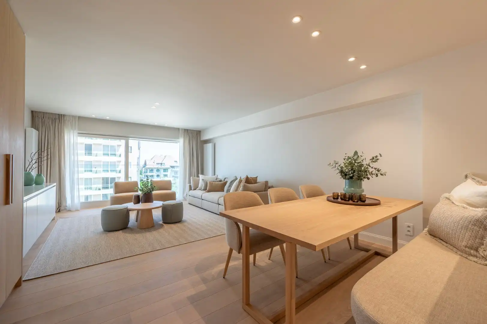 Smaakvol gerenoveerd appartement met zeezicht op een toplocatie in het Zoute foto 5