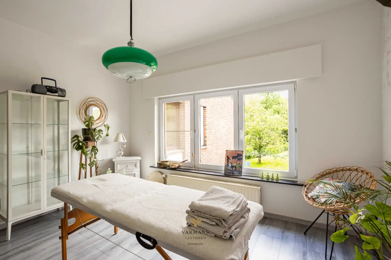 Instapklare gezinswoning met prachtige zuidgerichte tuin foto 16