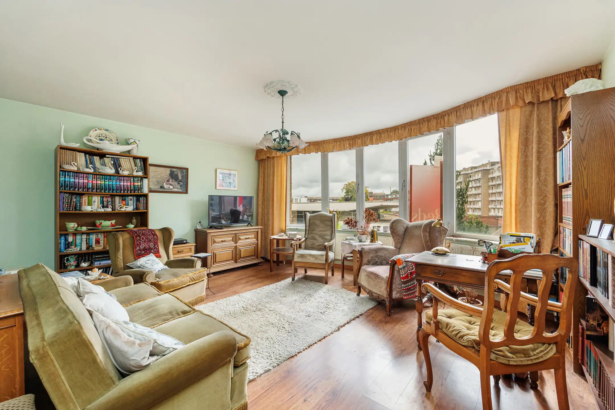 Appartement met 3 slaapkamers, groot terras en garage foto 7