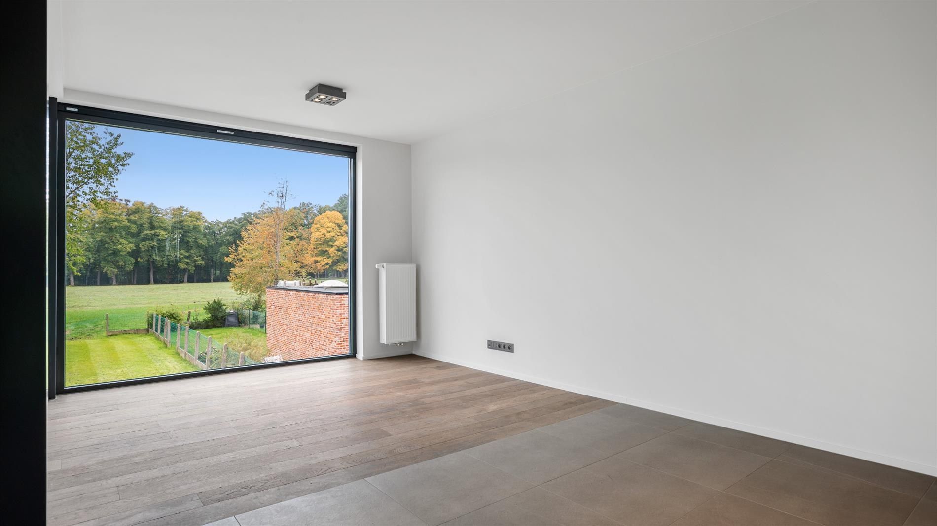 TE HUUR LINDEN appartement 2 slpks + terras  foto 4