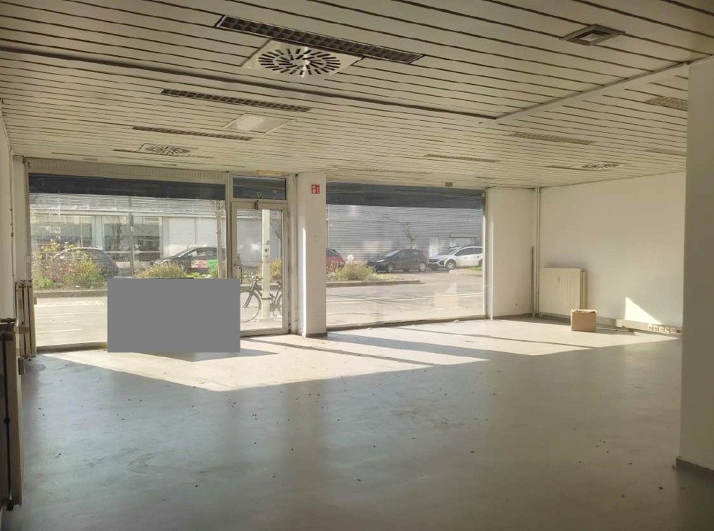 COMMERCIEEL GELIJKVLOERS NAAST  foto 2
