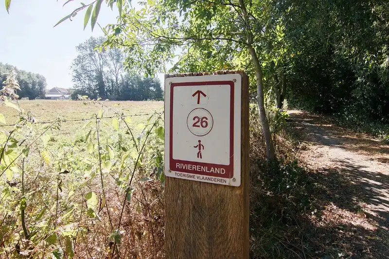 Kom tot rust in deze uitzonderlijk rustig gelegen 'te renoveren' langgevelhoeve op meer dan 2,5 hectaren foto 47