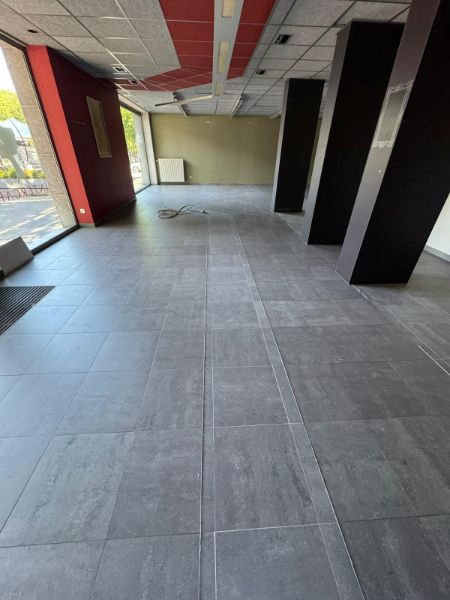 Handelspand van 122 m² in Genk-centrum, tegenover Shopping 1 foto 6