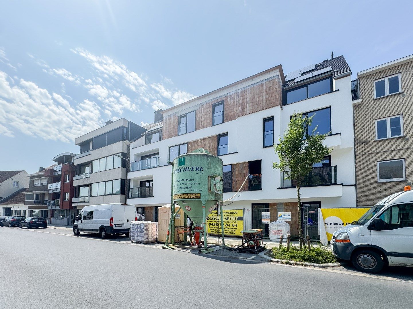 Exclusief nieuwbouwappartement met ondergrondse autostaanplaats op topligging te Torhout foto 2
