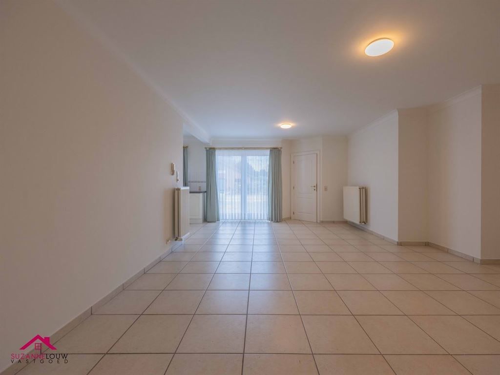 Ruim gelijkvloers appartement met 2 slaapkamers foto 17