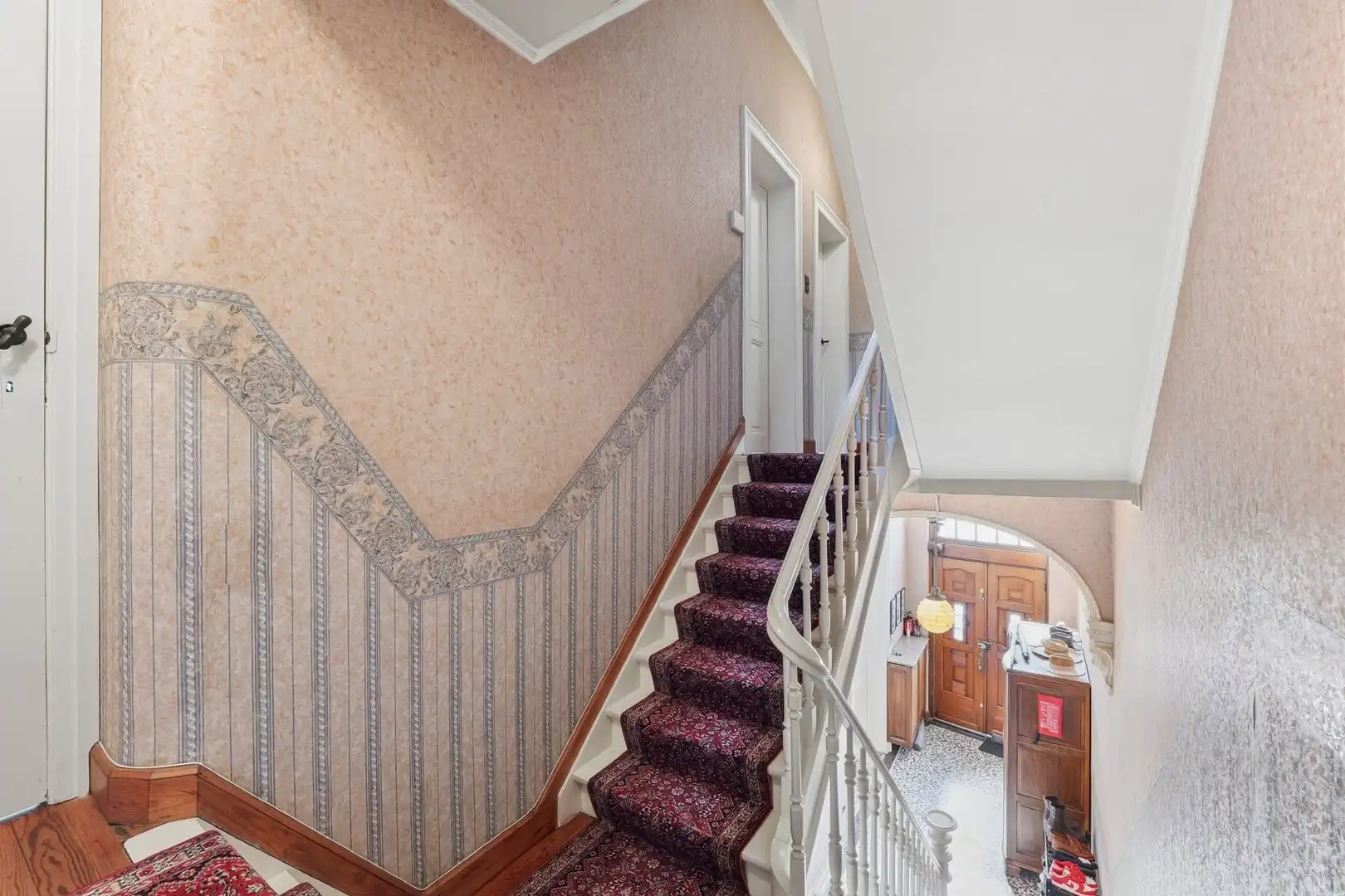 AUTHENTIEK HERENHUIS MET PRAKTIJKRUIMTE, TUIN EN GARAGE MET STALLEN IN HARTJE BORGLOON foto 27