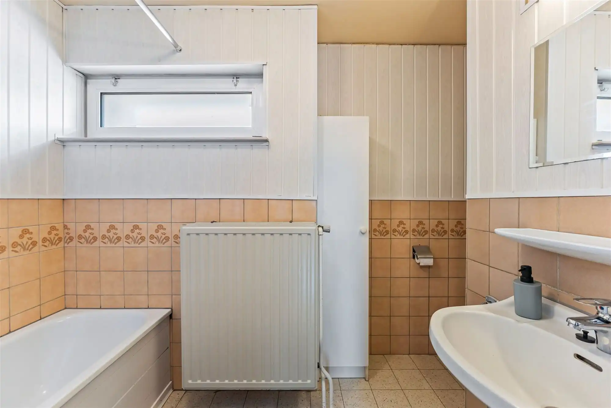 OP TE FRISSEN WONING MET 3 SLAAPKAMERS TE PAAL foto 17