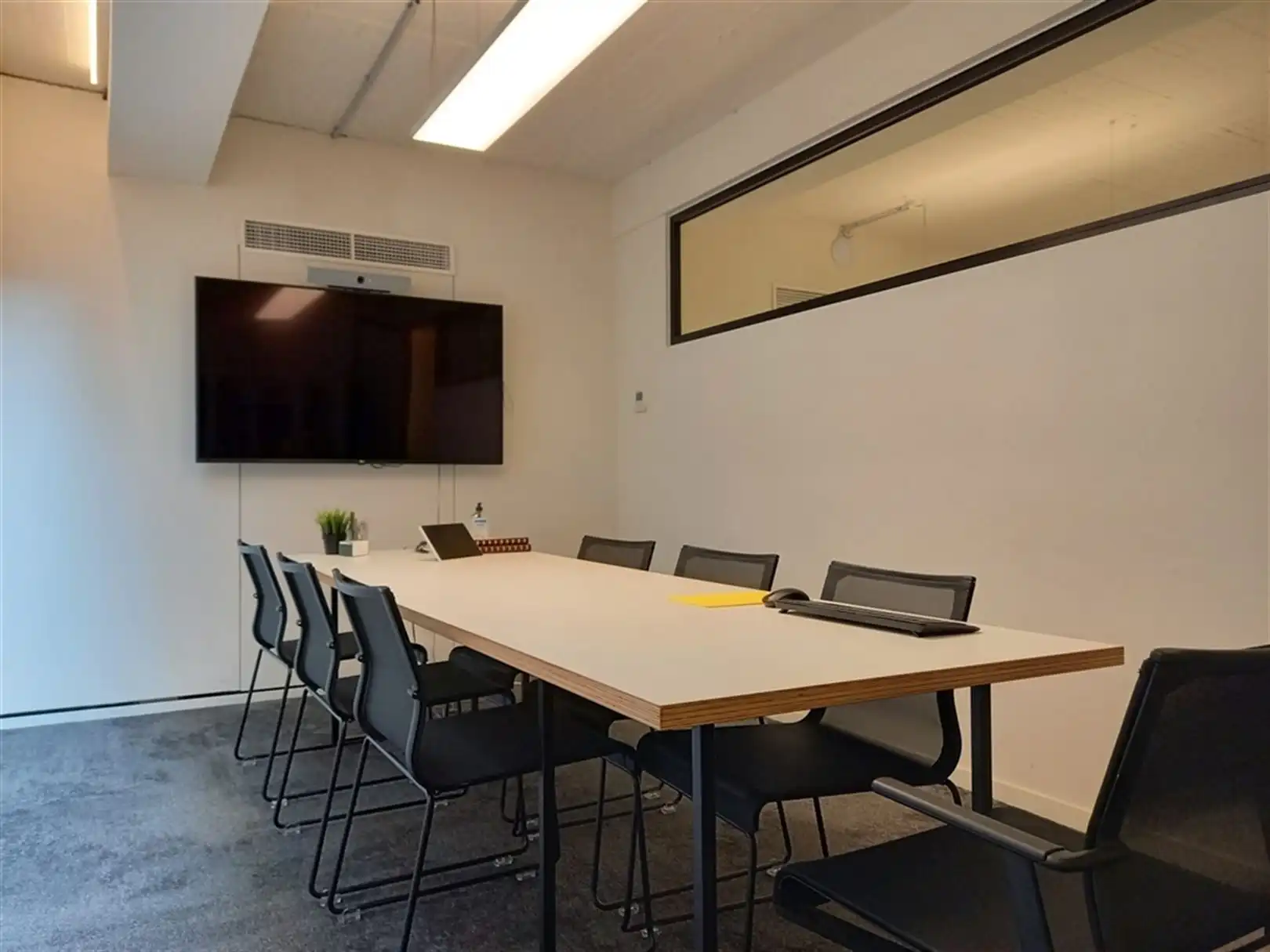 Kantoorgebouw foto 10