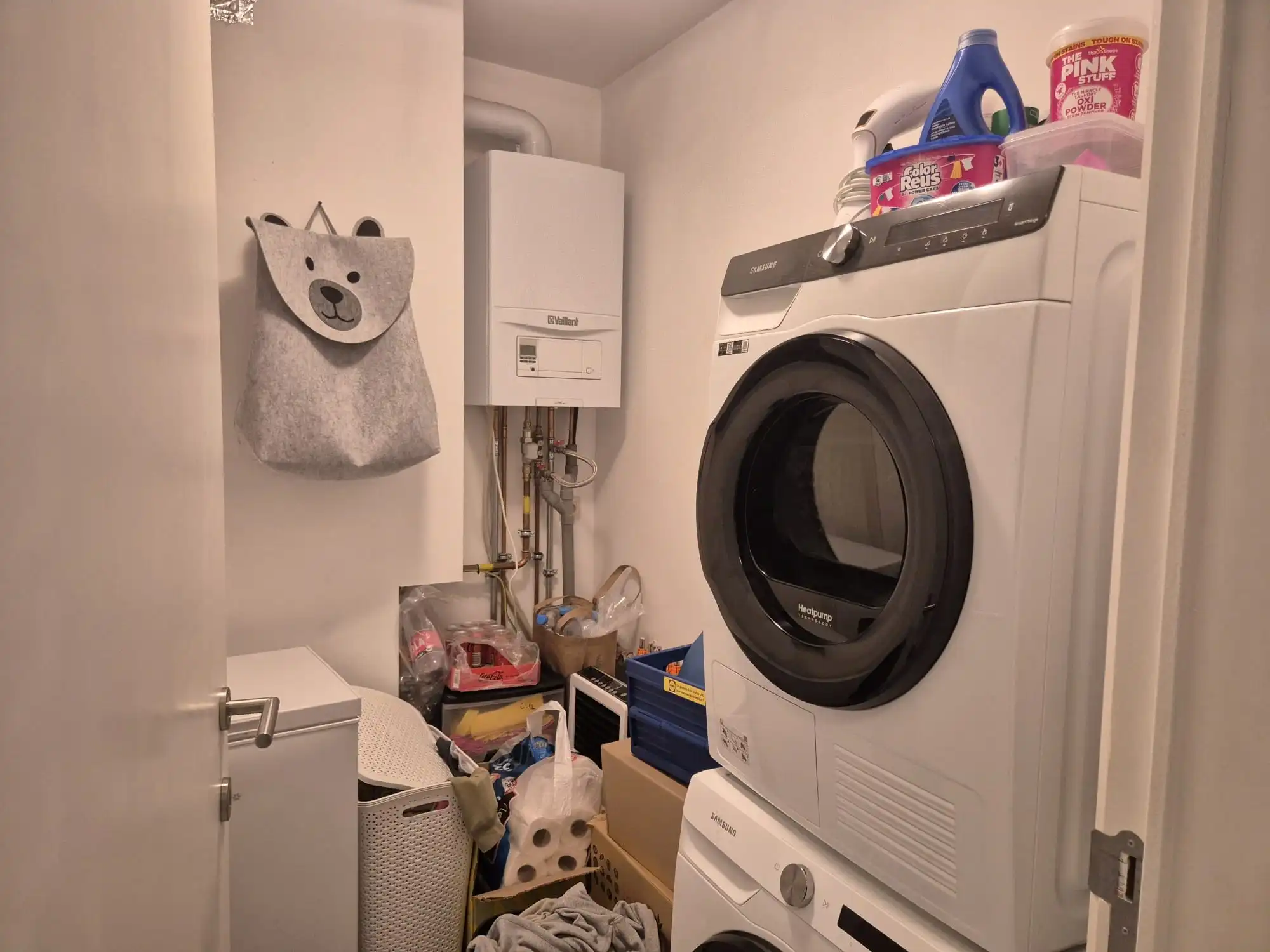 Modern één slaapkamerappartement met staanplaats te Maasmechelen foto 9