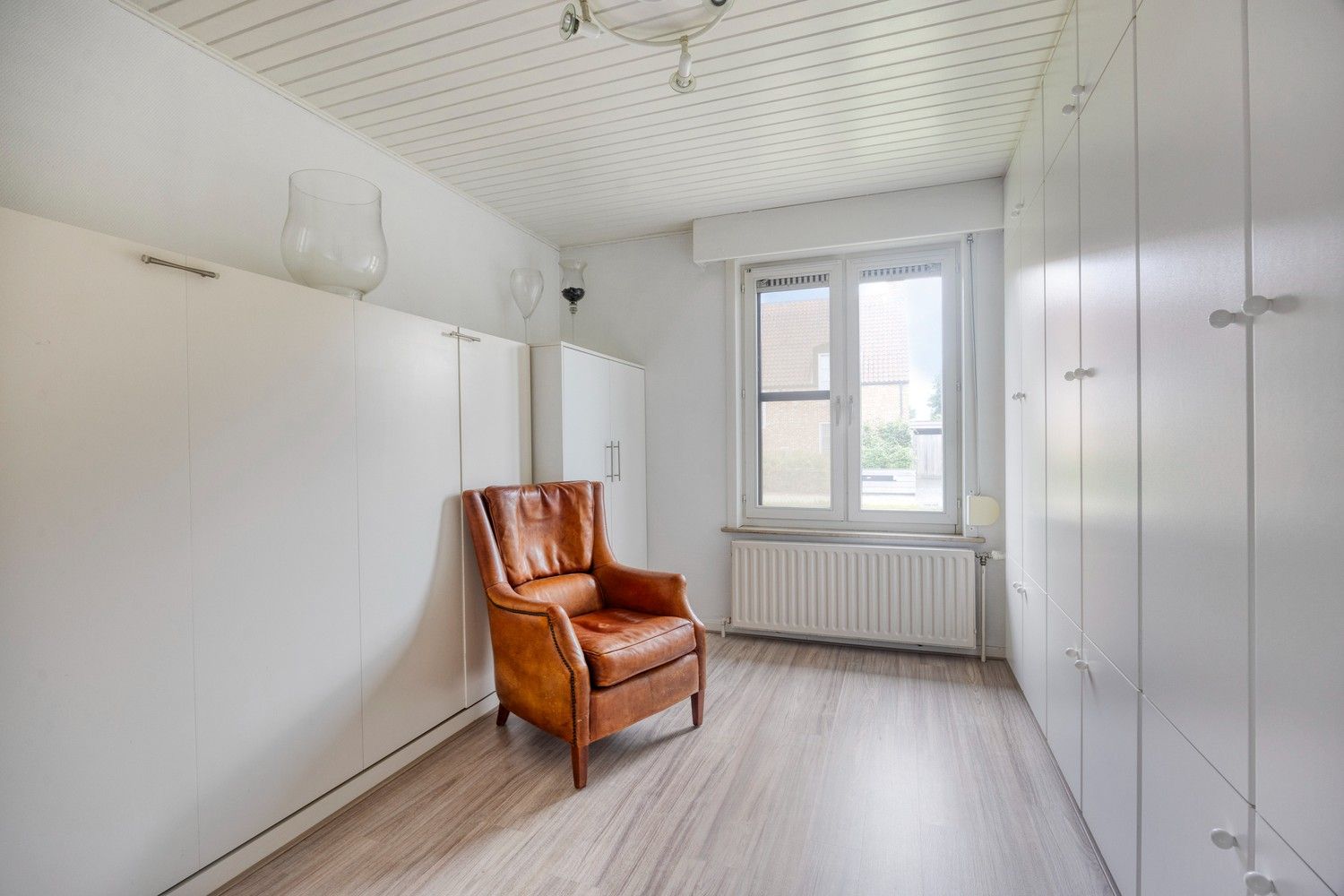 Klassiek landhuis met 4 slaapkamers, bureel en ondergrondse garage op prachtig perceel van 1000 m² nabij Lommel-centrum foto 24