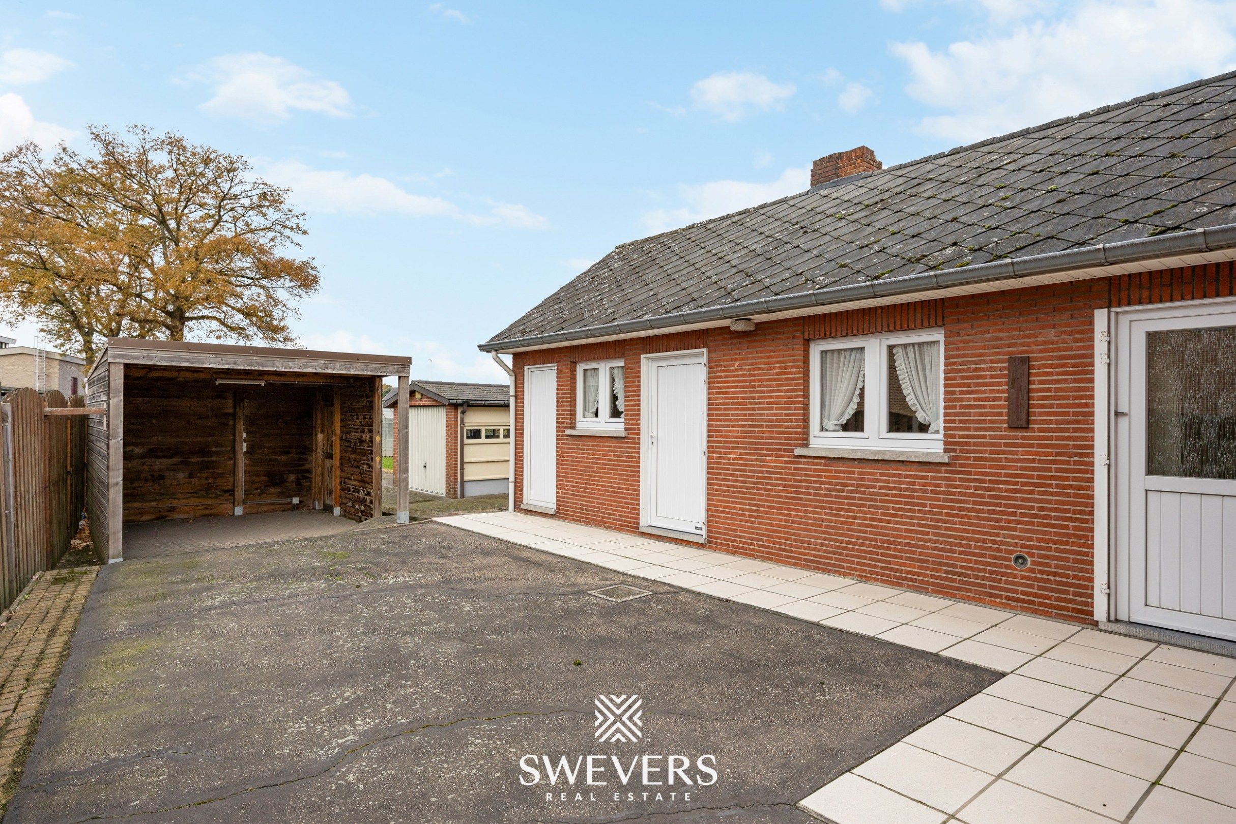 Te renoveren ruime gezinswoning met vijf slaapkamers en uitbreidingsmogelijkheden foto 28