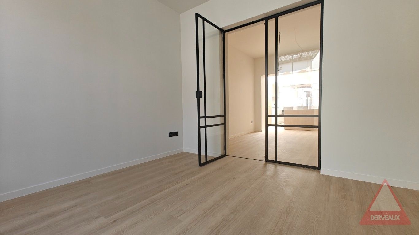 Moorslede – Instapklare, volledig gerenoveerde woning met gezellige tuin foto 6