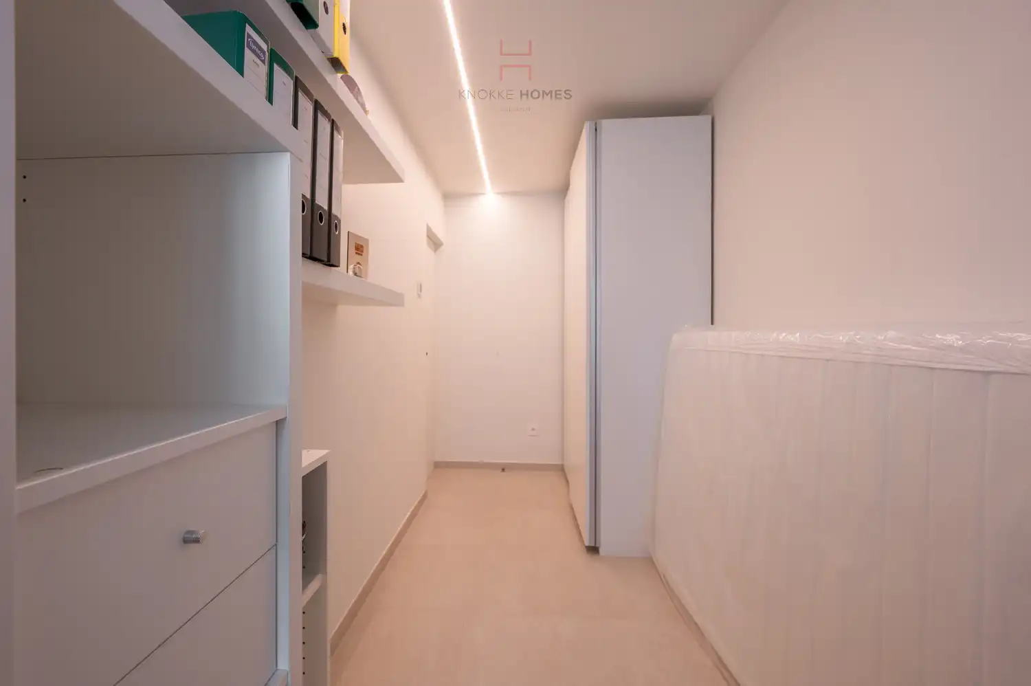 Ruim recent gerenoveerd appartement op de Zeedijk-Albertstrand foto 18