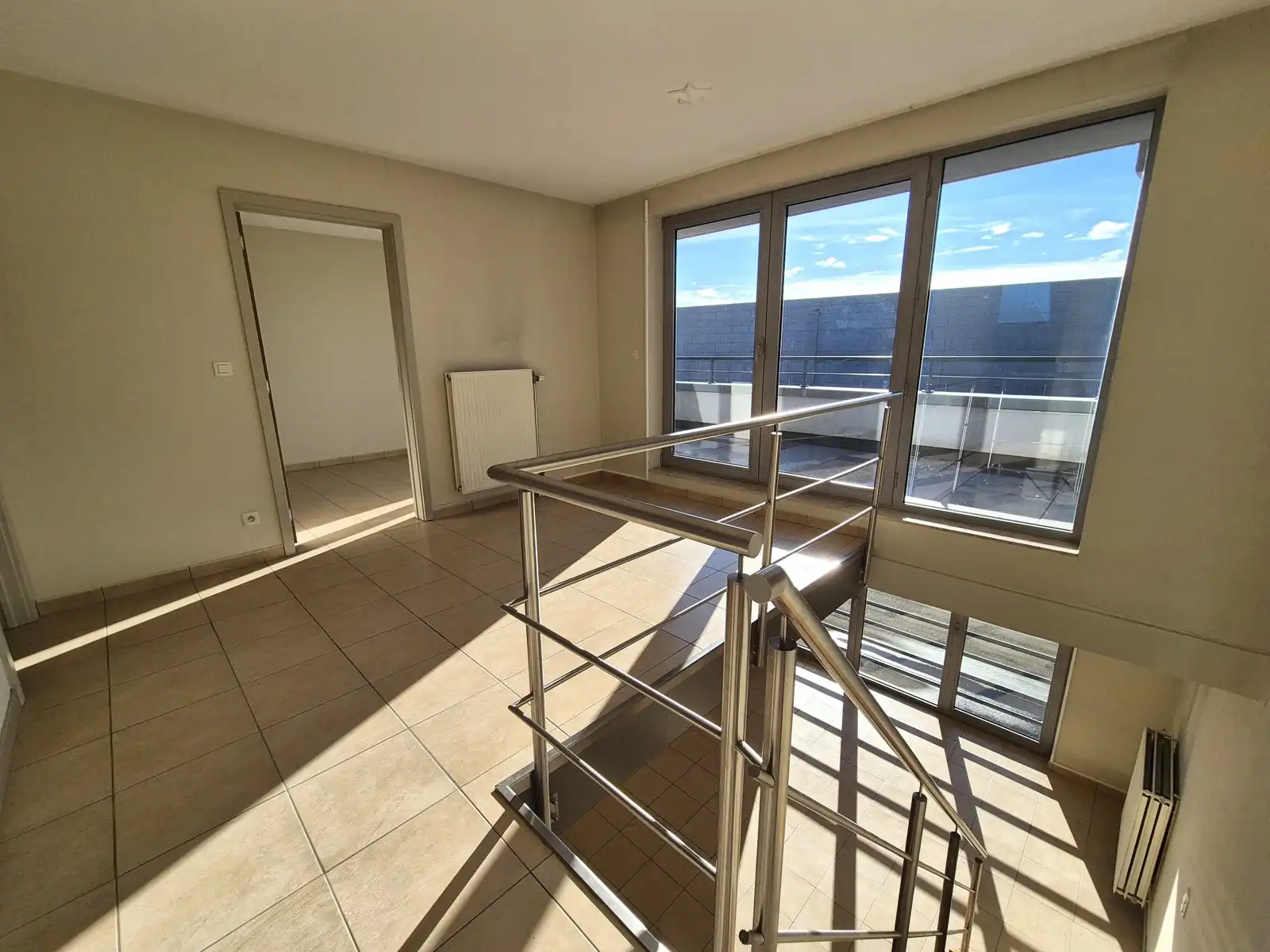 2 SLPK+bureau aan vide, geen inkijk en ruim terras op zuiden foto 5