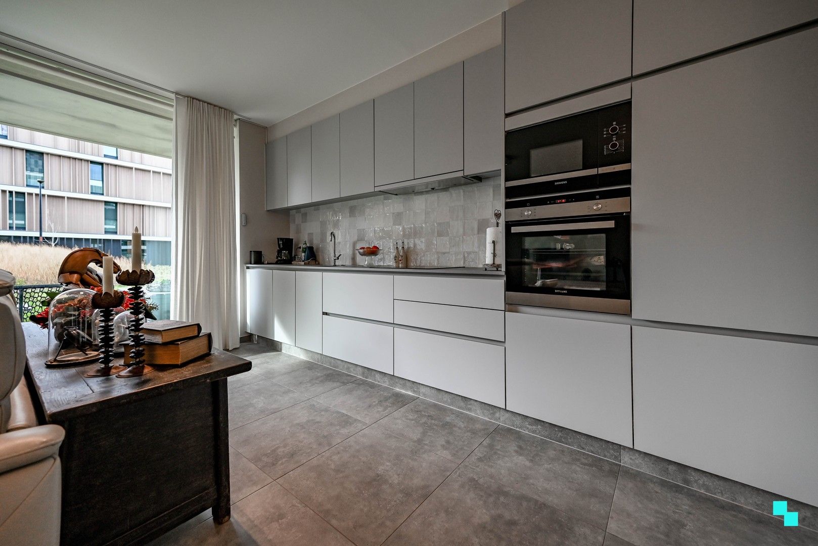 Uniek gelijkvloers éénslaapkamerappartement te Izegem foto 10