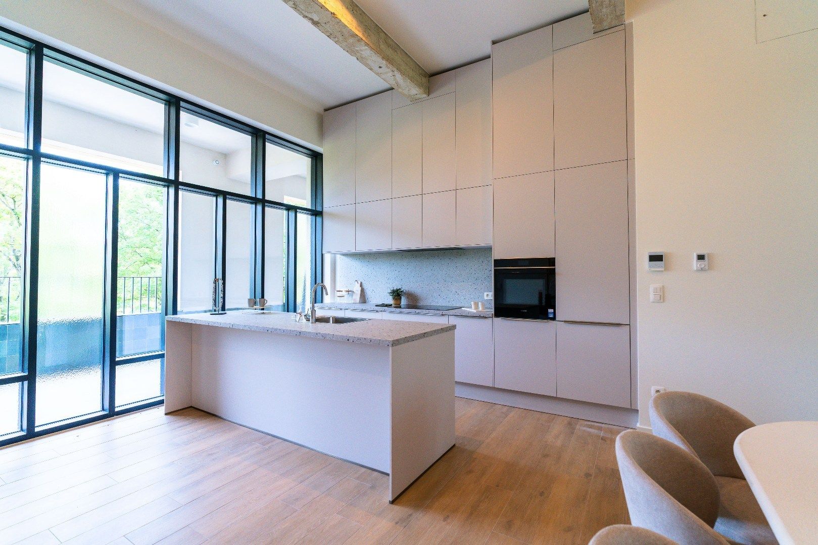 Instapklaar appartement in de stijlvolle Ambiorixkazerne foto 4