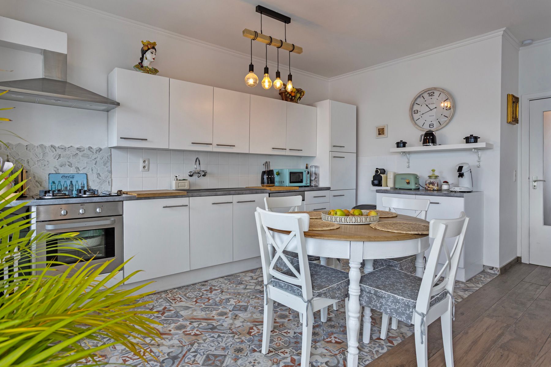 Instapklaar appartement met ruime garage en ingerichte kelderruimte te koop! foto 7