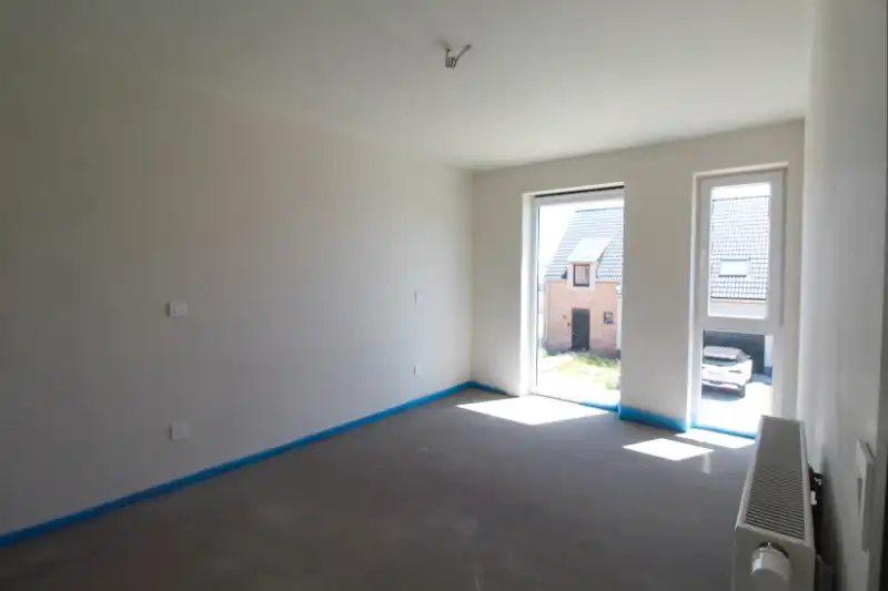 Ruime nieuwbouwwoning te Roeselare foto 9