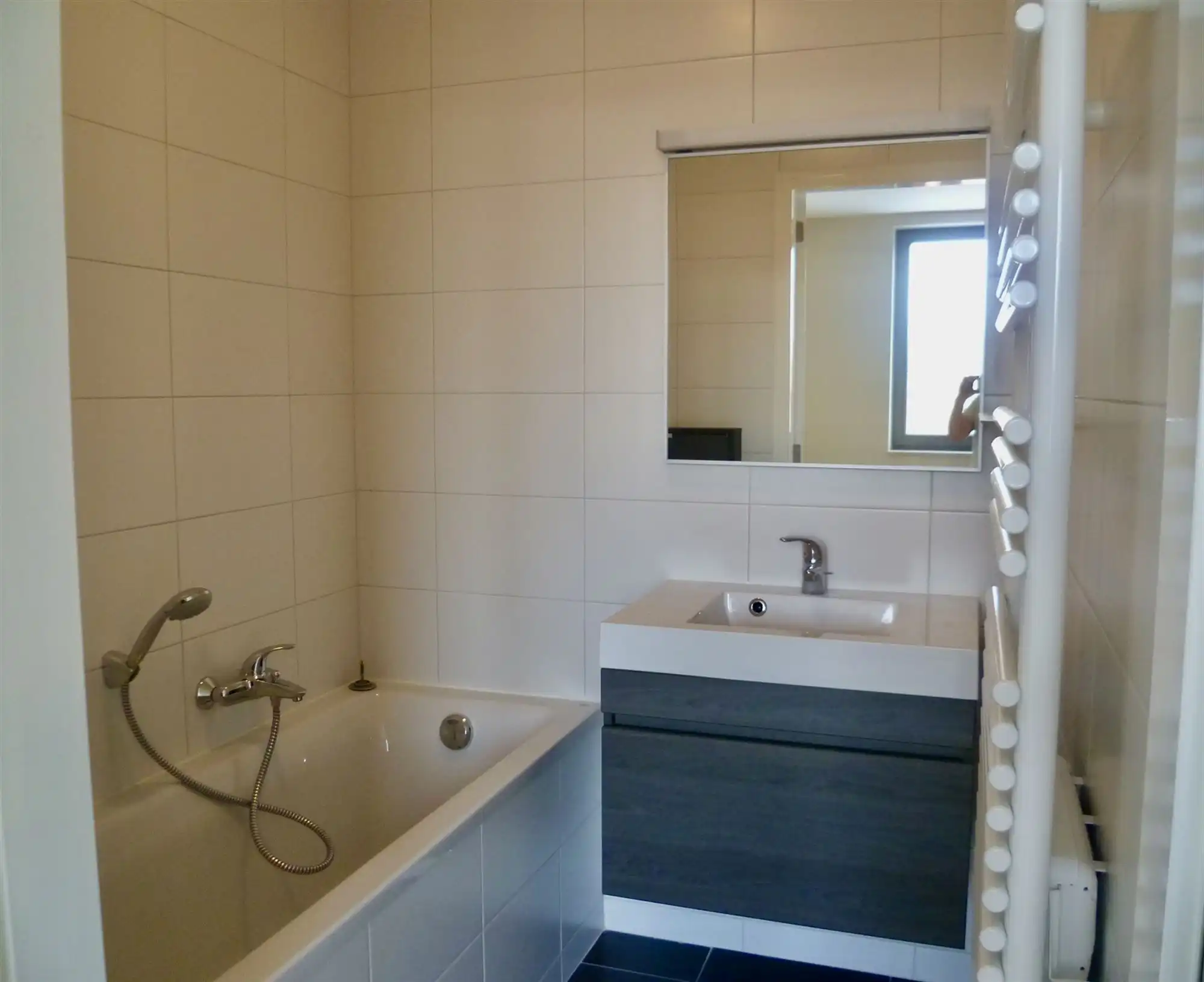 Appartement met 1 slaapkamer, terras en staanplaats.  foto 6