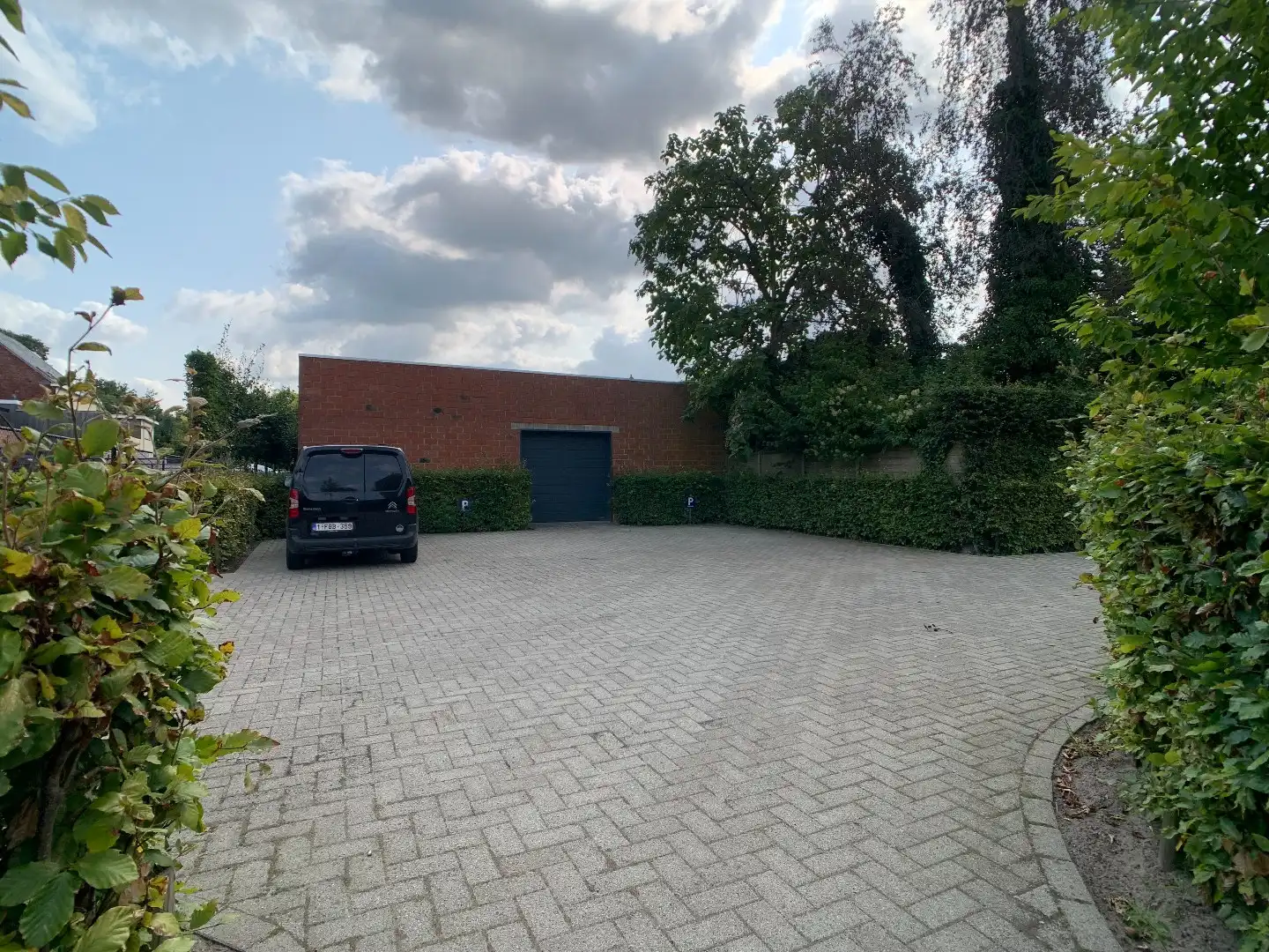 Recent gelijkvloers appartement met tuin, 2 slaapkamers en dressing foto 29