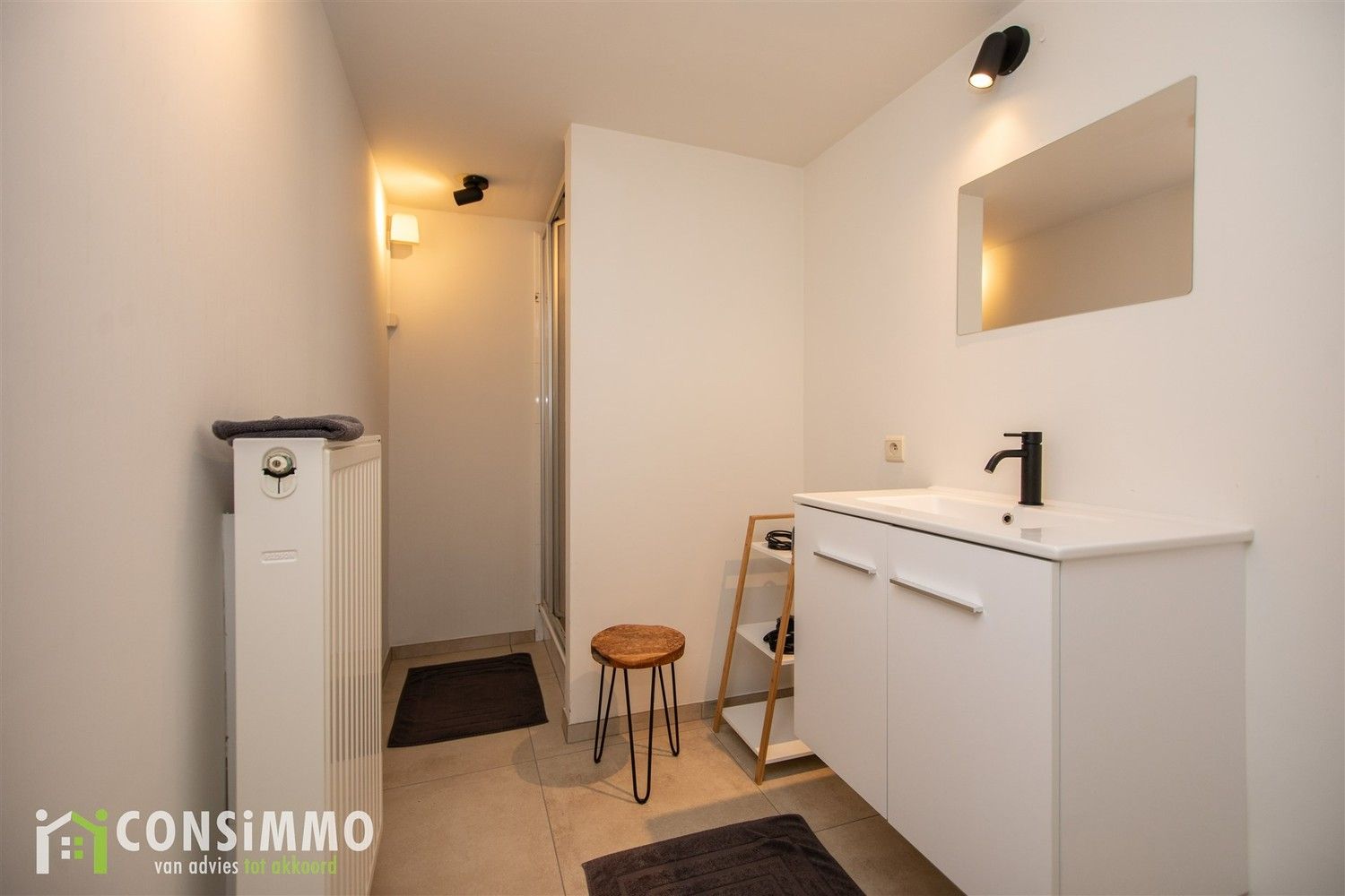 Instapklare, gelijkvloerse woning met 3 slaapkamers en 2 badkamers in Alken! foto 40