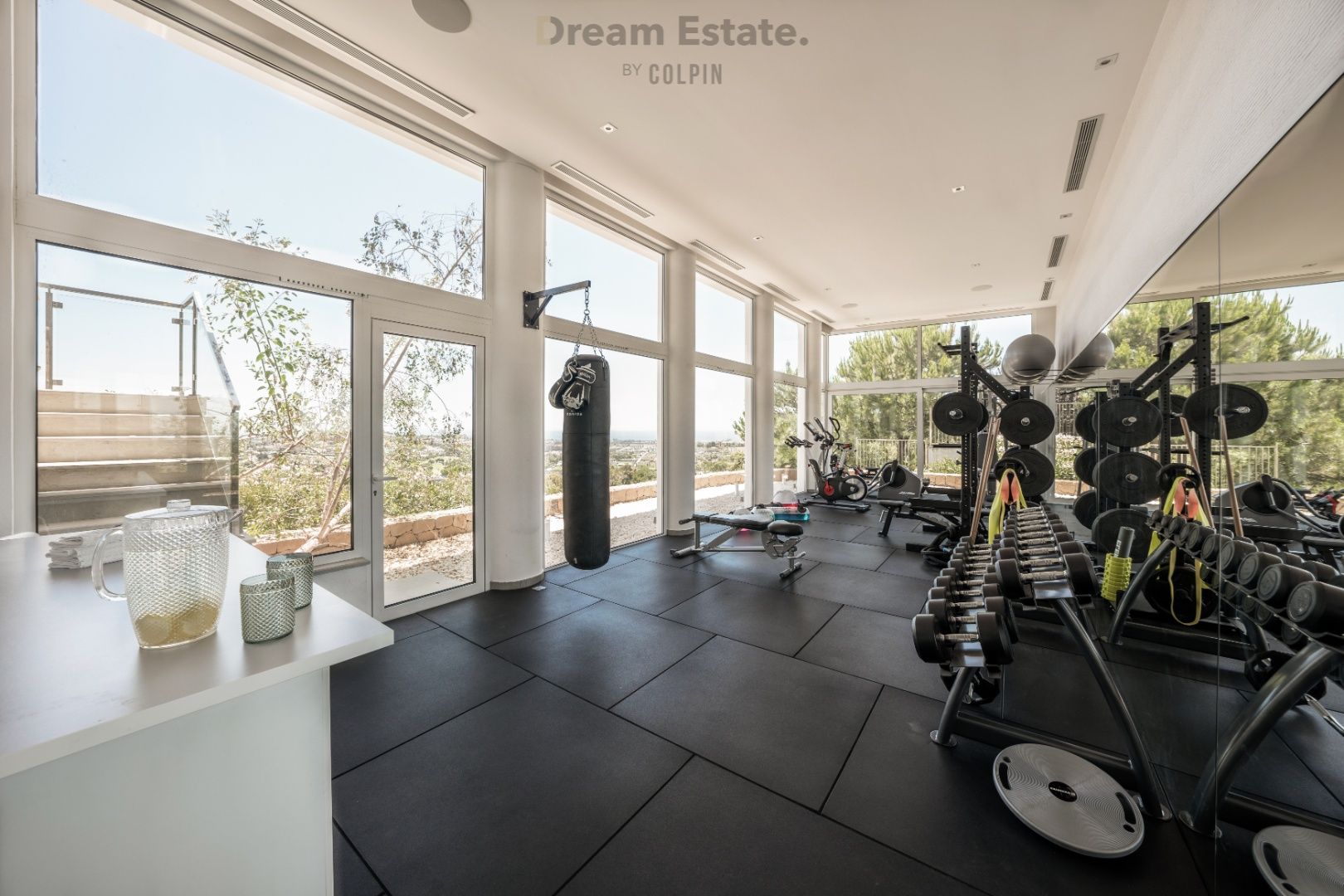 Prachtige moderne villa met panoramisch uitzicht in La Quinta resort, Benahavis. foto 8