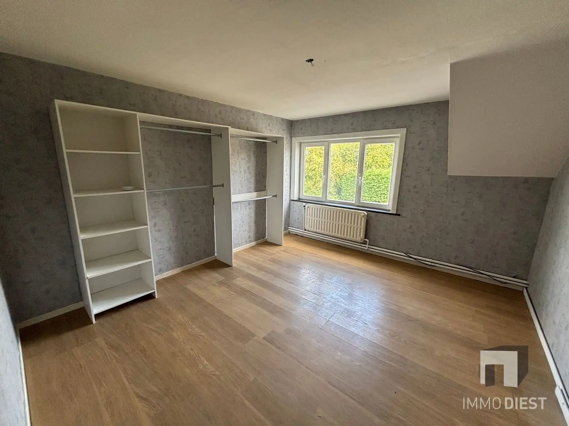 Ruime betaalbare woning met veranda en bijgebouw foto 47