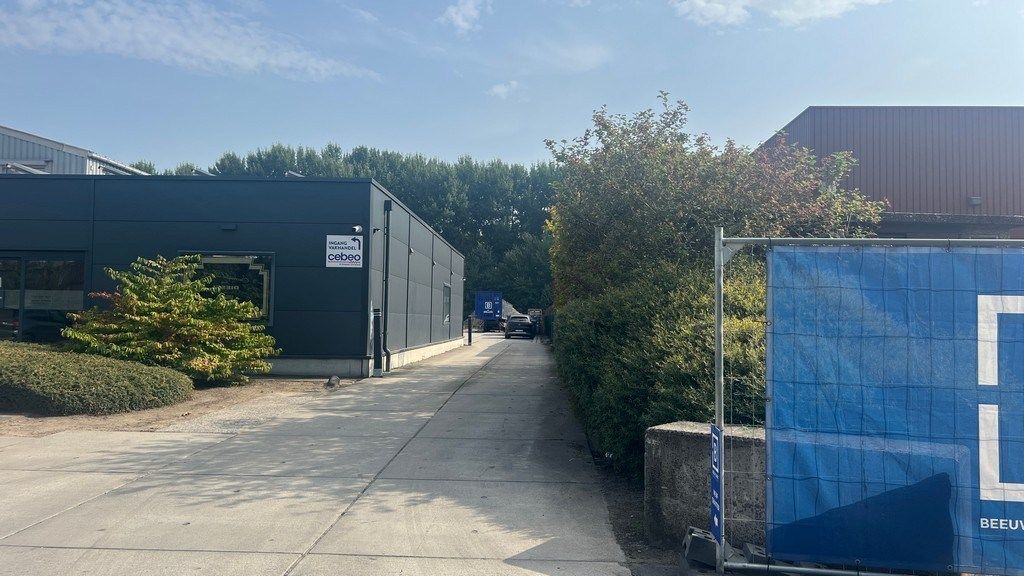 Nieuwbouw loods te huur in Lokeren foto 10