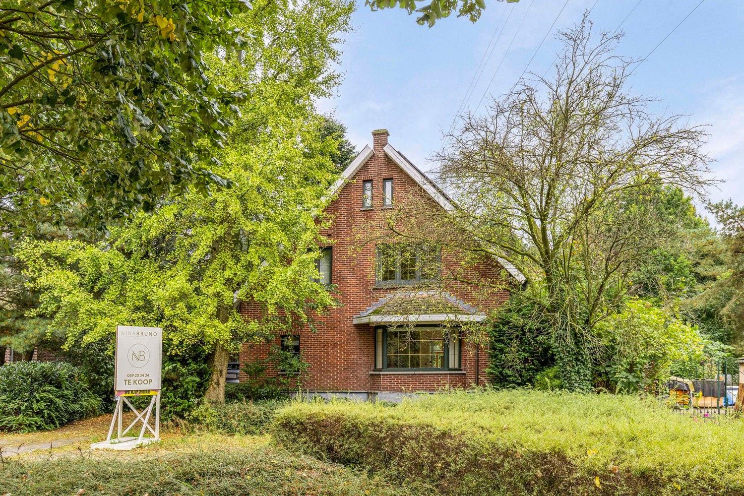 Karaktervolle woning met groene tuin (13,82 are!) foto 3